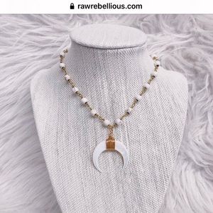 🦴Raw & Rebellious brand women’s necklace